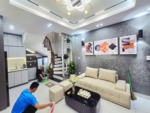 6 tỷ nhà đẹp - hiếm - hộ khẩu hai bà trưng - trung tâm thủ đô - 1 căn duy nhất - gia lộc mạnh