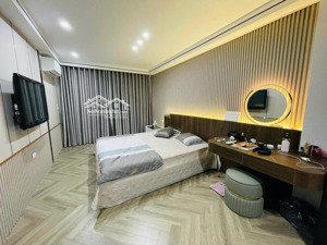 phố phùng chí kiên, ở ngay, 10m ra mặt phố, phân lô quân đội, nở hậu,38m, hơn 11 tỷ