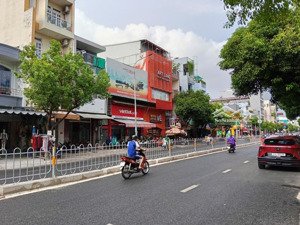 mặt tiền nguyễn sơn - văn cao - 6.3 x 26m - đất trống tiện xây mới - giá 26. x tỷ tl