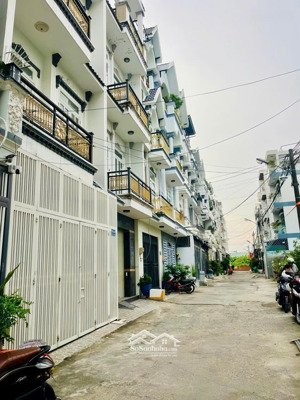 bán nhà 4 tầng mặt tiền huỳnh tấn phát,trung tâm nhà bè - sổ riêng,tặng nội thất - giá chỉ 6.89 tỷ