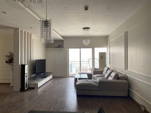 chính chủ cần bán chung cư 165 thái hà. dt 111m2 gồm 3 ngủ, full nội thất