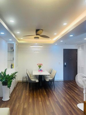bán căn hộ galaxy 9 , quận 4 , dt 93m2 , 3pn giá 6.6ty . lh : minh sàng