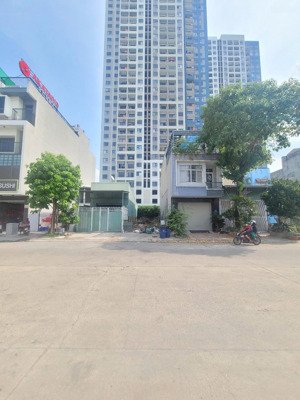 bán đất 5x20m, đường d4 kdc sóng thần b p. dĩ an kế vincom 550