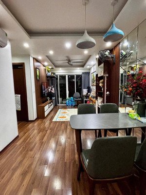 bán gấp căn hộ south building - dt 77m2 - 2n 2wc - giá 4.8x tỷ (giá thương lượng)