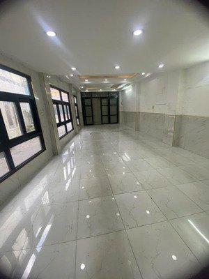 cho thuê nguyên căn góc 2 mặt tiền đường huỳnh tấn phát, quận 7