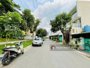 nhà mặt tiền đường 15m đối diện công viên linh trung - dt 90m2 (5 x 18m) giá chỉ 8.2 tỷ tl