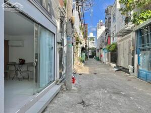 STUDIO BAN CÔNG GIÁ RẺ CHO SINH VIÊN GẦN LOTTE, RMIT, TDT, UFM....