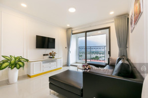 cho thuê căn hộ view sông/saigon royal. chỉ 27 triệu. nhà đang trống
