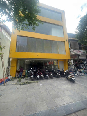 cho thuê nhà phố hot chùa láng đống đa hà nội diện tích: 100m2 x 4 tầng