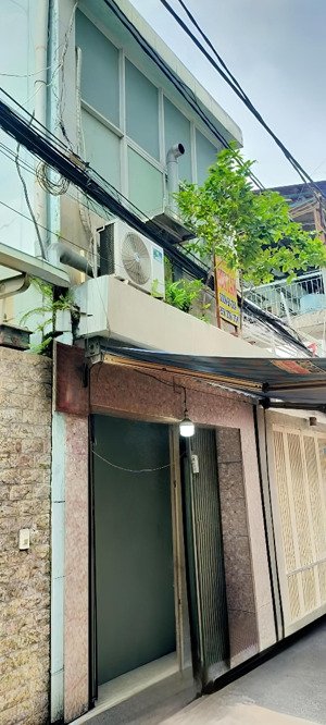 chính chủ cần bán gấp nhà mặt đường 8m ôtô vào nhà 55m2 _6pn giá 7ty 250 triệu tl nhẹ cho khách