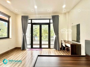 căn hộ dịch vụ ban công đẹp full nội thất