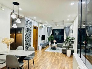 bán căn hộ green stars phạm văn đồng 70m2 2pn 2vs 4,9 tỷ full nt, hướng mát