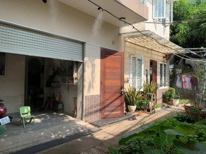 ngay gần nguyễn tuyển - bình trưng tây
bán biệt thự đẹp lô góc 2 mặt tiền - ô tô vào nhà - dt 200m2