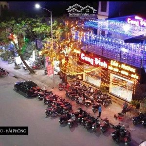 cho thuê biệt thự mặt hồ tp giao lưu - xung quanh cực nhiều văn phòng và dân cư vô cùng sầm uất