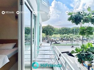 cho thuê phòng ban công full nội thất xịn ngay vòng xoay trung sơn quận 8