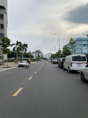 bán căn góc 2 mặt tiền nội bộ. kế trung tâm y tế quận 8