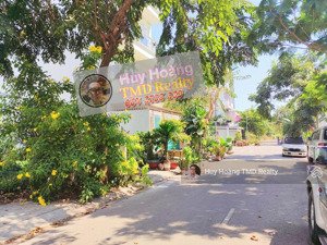 bán nhanh 2 lô đất liền kề hàng hiếm tại khu tđc nam rạch chiếc - chỉ 11,5 tỷ mỗi lô còn tl