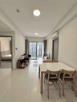 bán căn 69m2 đã có sổ hồng + view hồ bơi + full nội thất + giá 3 tỷ (102%) bao thuế phí