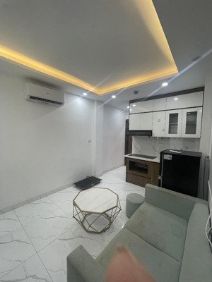 cần cho thuê căn hộ 65m2 2 phòng ngủ full nội thất tại phố võng thị cạnh hồ tây