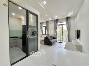 căn hộ studio tách bếp ngay trương văn bang, ban công rộng, full nội thất máy giặt riêng