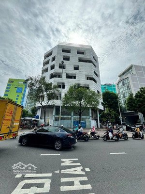 toà nhà mới xây góc 3 mặt tiền nguyễn thái học, phường phạm ngũ lão, quận 1.