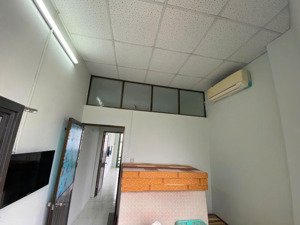 cần bán nhà 1 lầu đường nguyễn sĩ cố f15 q8 giá 2,95 tỷ