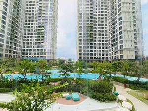 bán gấp duplex lumier boulevard trực diện hồ bơi giảm giá 2t