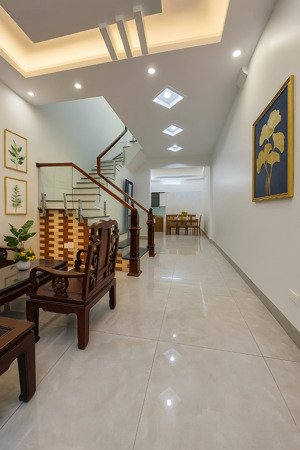 65m2 - nhà dân xây chắc - ở ngay không phải sửa - thông tứ tung - sau chợ thạch bàn