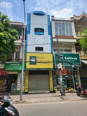 Cho thuê nhà MT: 4,5 DT: 90m2 đường Ngô Gia Tự vỉa hè rộng rãi, ngay ngã 3.