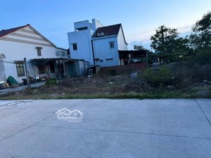 lô đất cực chất,view biển cực chill,200m2,đi bộ tắm biển cửa đại,ha,giá chỉ 3,x tỷ