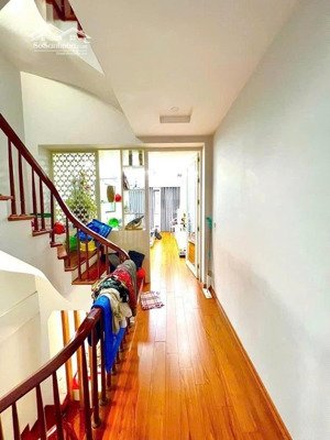 bán nhà hoàng quốc việt cầu giấy phân lô ô tô kinh doanh 19 tỷ sổ hoa hậu chủ có lộc nội thất xịn