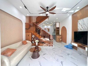 nhà dẹp 3 tầng k3.5m cách đường 30m dũng sĩ thanh khê