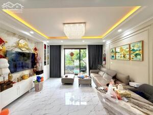 Ô tô đỗ cạnh, 50m2 nhà đẹp 5T phố Bằng Liệt, Linh Đàm giá rẻ 6.8 tỷ