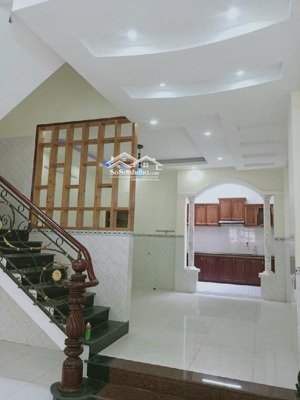 bán nr 4pn, 4wc, 102m2, bà điểm, hóc môn, giá tốt