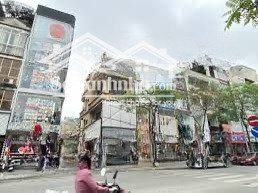 lại 1 cực phẩm mới ra cho các bác lựa chọn, cho thuê nhà mặt phố thái hà, dt 90m2 x 4 tầng, mt 5m