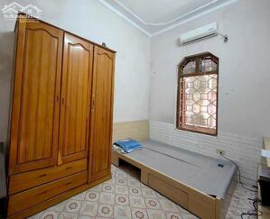 Cho thuê nhà ngõ Mai Hương 51m2 x 3 tầng, 3 ngủ, 3 WC KD online, ở gđ, nhóm ít ng, 10 Triệu