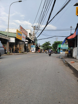 mặt tiền kinh doanh, vị trí đẹp, đoạn sung, 72m2, cần bán nhanh