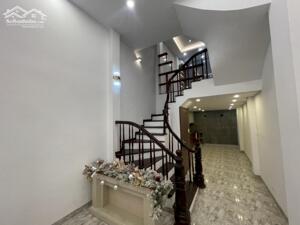 NHÀ PHÂN LÔ- ĐƯỜNG LÁNG-Ô TÔ ĐỖ CỬA -42M2 &#8211; 5 TẦNG &#8211; MT3,4M -GIÁ CHỈ 12,8 TỶ