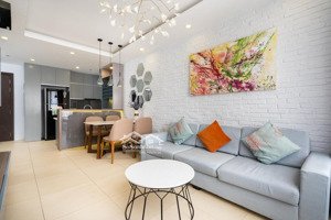 bán căn hộ cc screc tower, giá tốt 3,7 tỷ, 70m2, 2pn, 1wc tại trường sa, q3. lh - hà