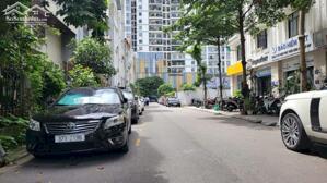 Bán liền kề dự án Dreamland 107 Xuân La. DT 102m2 x 5T, Mt 5m. Thang Máy. Giá 39,8 tỷ