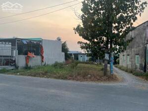 Bán Đất Cách - QL50(1km), Gò Công, Tiền Giang, 800tr/100m2, gần Chợ Xã Lợi, SHR