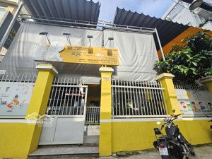 cho thuê nhà 685 cách mạng tháng 8 , quận 3 - 20x30m - hầm 3 tầng mới đẹp - giá 130 triệu