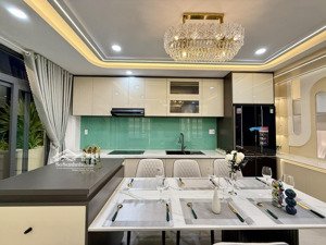 nhà đường thông tx 25, dt:4x15m, lửng, 3lầu, 4pn, 6vs, phòng xông hơi, p/thờ, gara ô tô, 6,9 tỷ