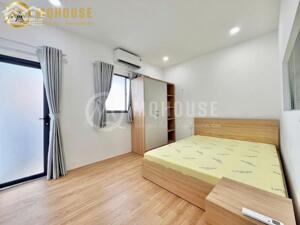 Căn Hộ 1PN Ban Công Full Nội Thất ở Ung Văn Khiêm gần Vòng xoay Hàng Xanh, Bình Thạnh