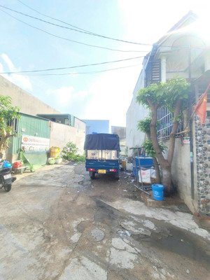 bán đất 63,5m2 full thổ cư, xây dựng tự do, gần big c go dĩ an. giá 3,05tỷ