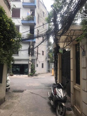 phân lô quân đội . mở cửa 2 mặt ngõ . ô tô đỗ cửa . dt95m2 . mt4.5m . xây 4 tầng . giá chào 25.5 tỷ
