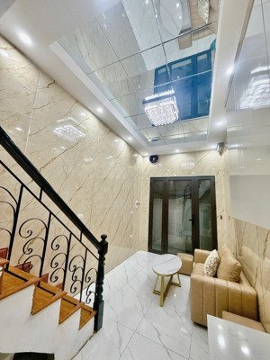 bán nhà riêng đống đa, sđcc 22m2 x 4t chỉ 4,25 tỷ