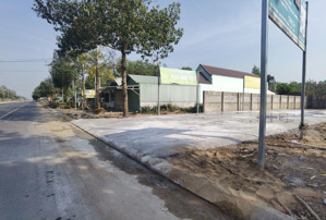 chính chủ cho thuê đất mặt tiền đường nguyễn hữu cảnh, nhơn trạch, dt: 410m2, giá chỉ 10 triệu