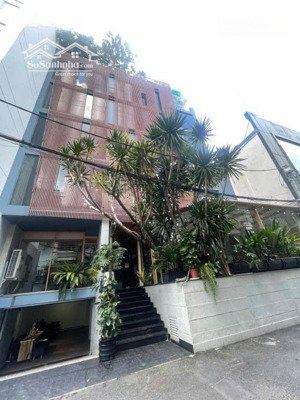 35 tỷ - 30 chdv - nguyễn văn trỗi - 10x17m / 161.8m2 - 8 tầng / thang máy - 140 triệu/tháng