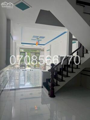 Tổ ấm 4x15 1 trệt 1 lầu cầm tìm gia chủ mới, chỉ 750tr, gần An Lạc Go